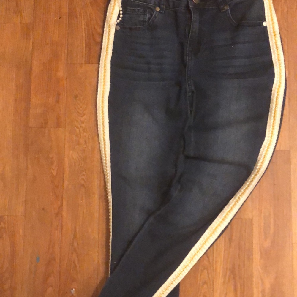 🤣😱🤣  Pearls Jeans